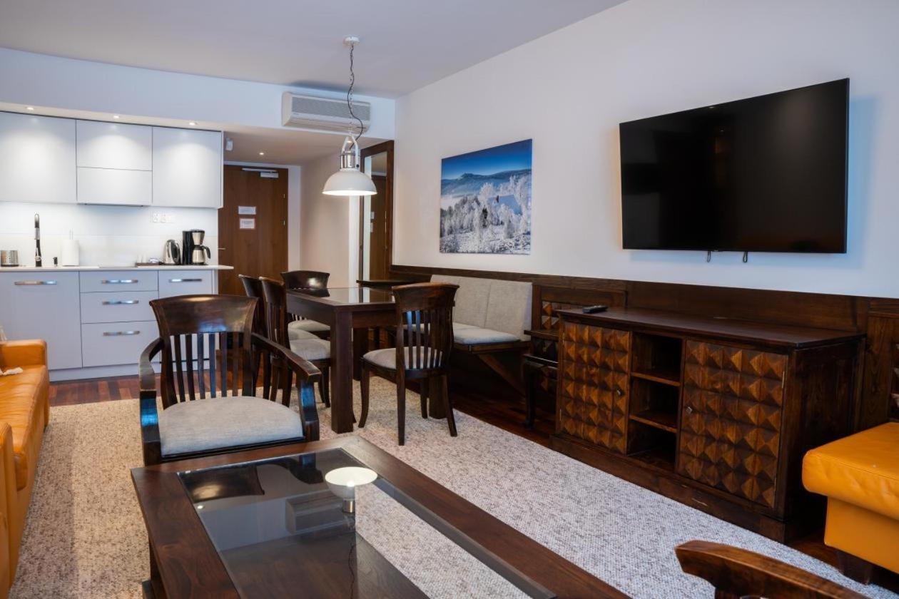 שצ'קלארסקה פוראובה Apartamenty Lola מראה חיצוני תמונה